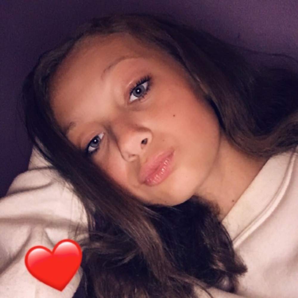 Meet your Posher, Ellie